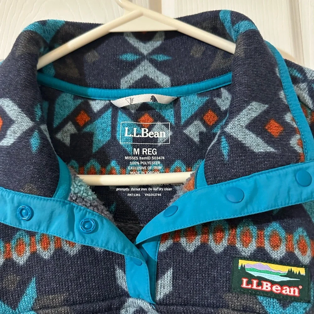 L.L. Bean Sweater Fleece Geometric Fleece Pullover - Navy - Picture 2 of 2